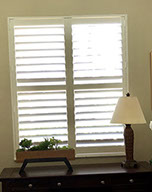 small den horizontal blind